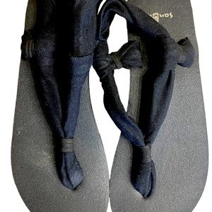 Sanuk Yoga Flip Sandals Size 7
